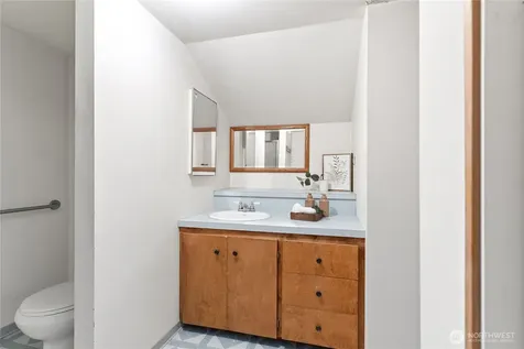 2205 97th Street E Tacoma WA 98445