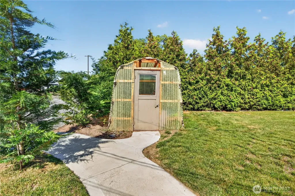 126 W Ash Street Waterville WA 98858