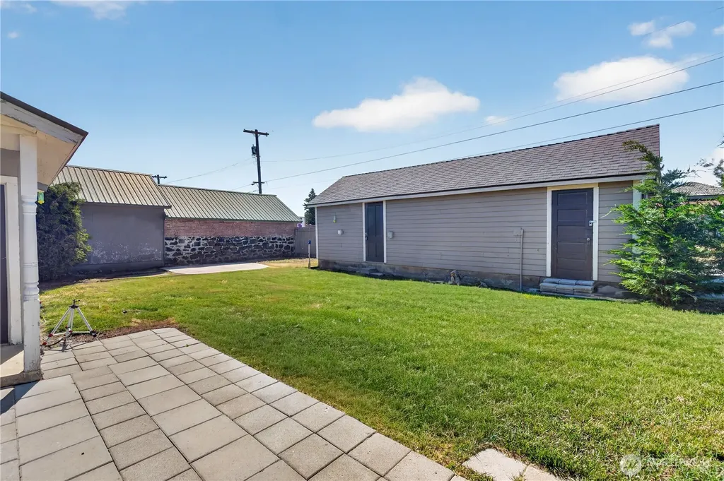 126 W Ash Street Waterville WA 98858