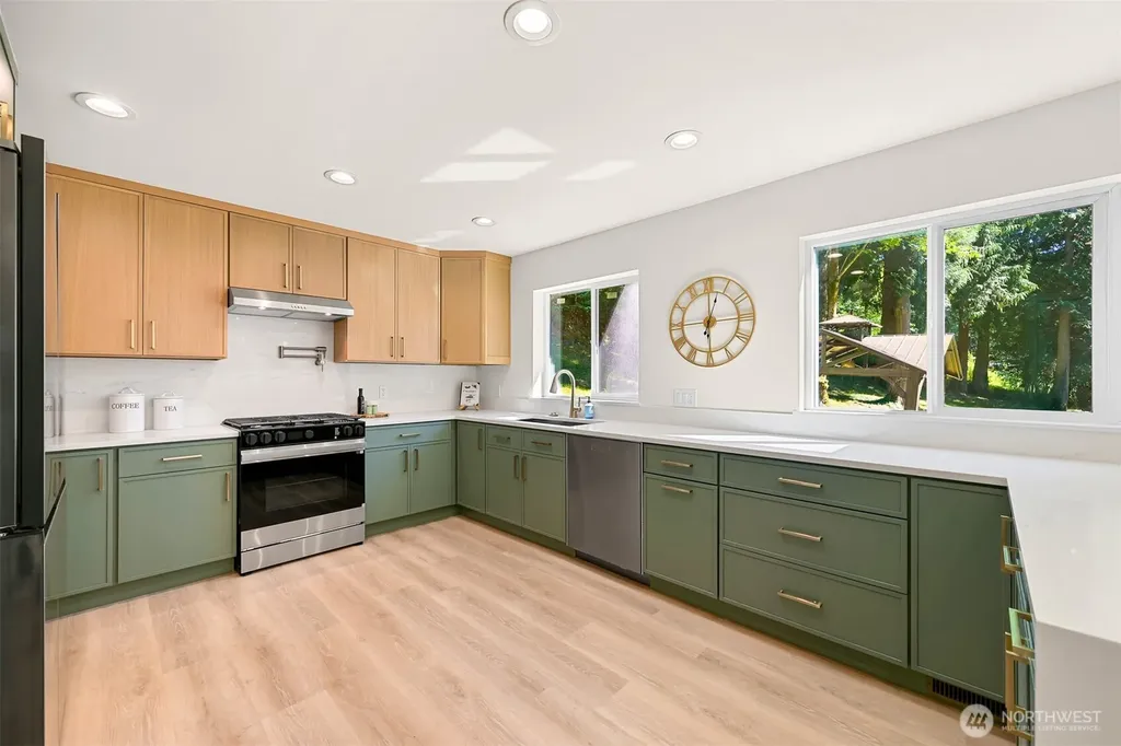 4320 Lakeway Drive Bellingham WA 98229