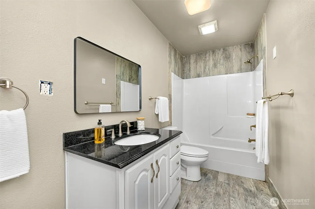 4320 Lakeway Drive Bellingham WA 98229