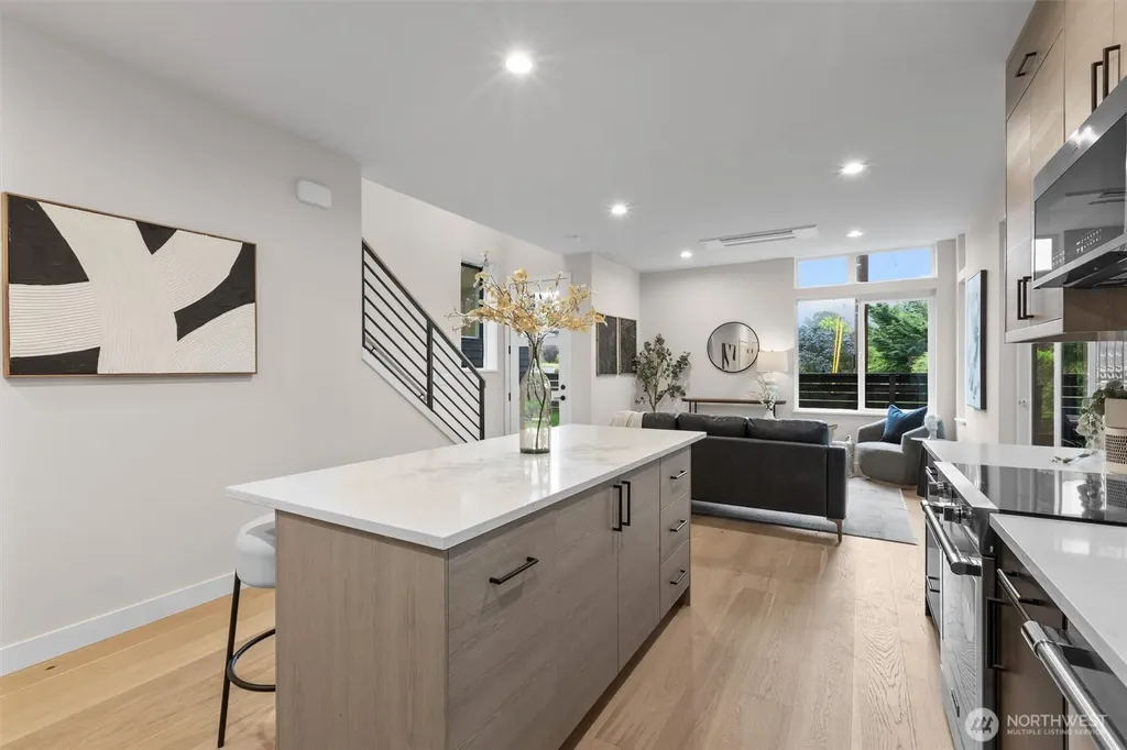 4235 S Bradford Street Seattle WA 98118