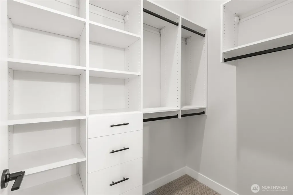 4235 S Bradford Street Seattle WA 98118