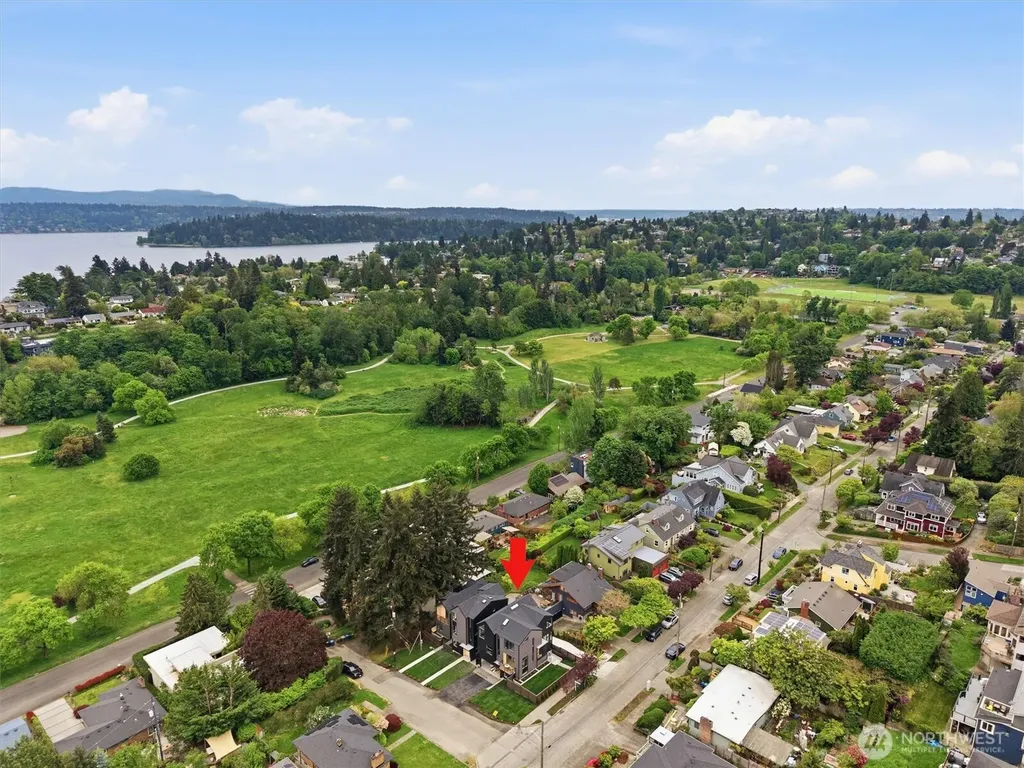 4235 S Bradford Street Seattle WA 98118