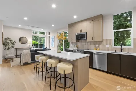 4235 S Bradford Street Seattle WA 98118
