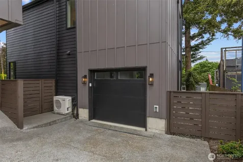 4235 S Bradford Street Seattle WA 98118