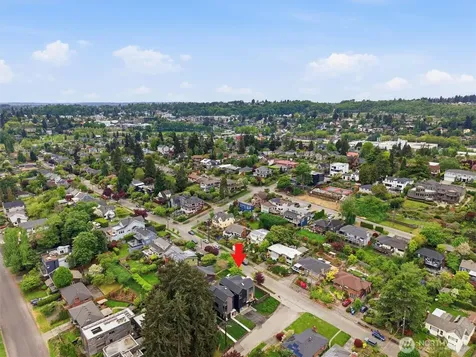 4235 S Bradford Street Seattle WA 98118