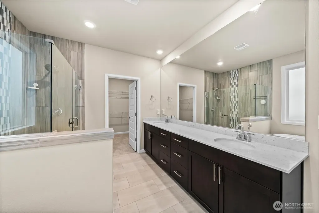 32709 Ash Avenue SE Black Diamond WA 98010