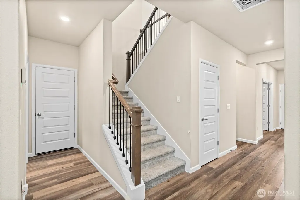 32709 Ash Avenue SE Black Diamond WA 98010