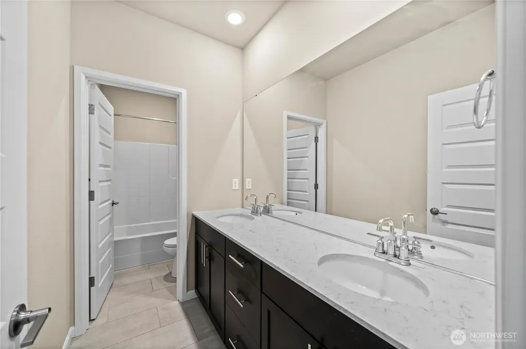 32709 Ash Avenue SE Black Diamond WA 98010