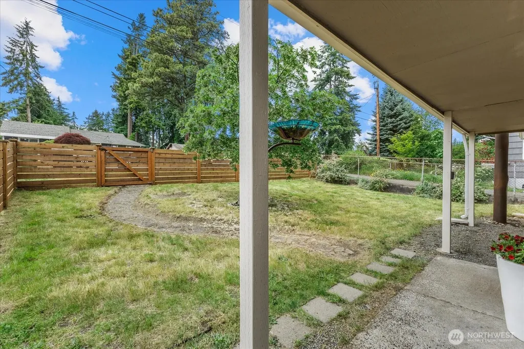 23007 53rd Avenue W Mountlake Terrace WA 98043