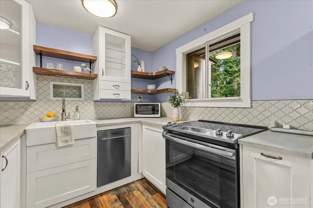 23007 53rd Avenue W Mountlake Terrace WA 98043