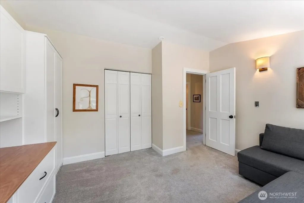 123 31st Avenue Seattle WA 98122