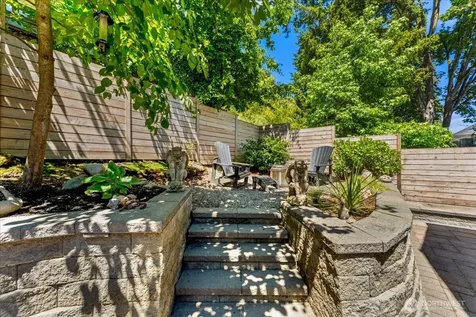 123 31st Avenue Seattle WA 98122