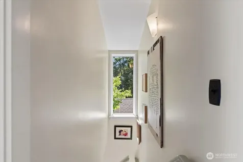 123 31st Avenue Seattle WA 98122