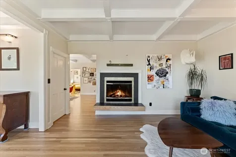 123 31st Avenue Seattle WA 98122