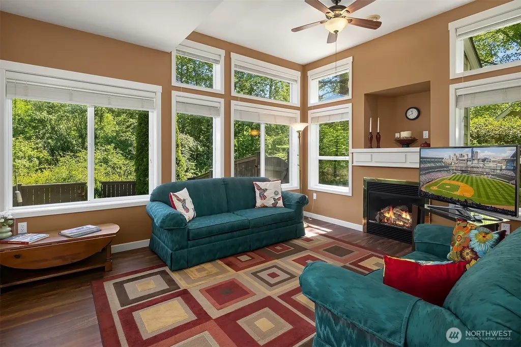 23748 SE 36th Lane Sammamish WA 98029