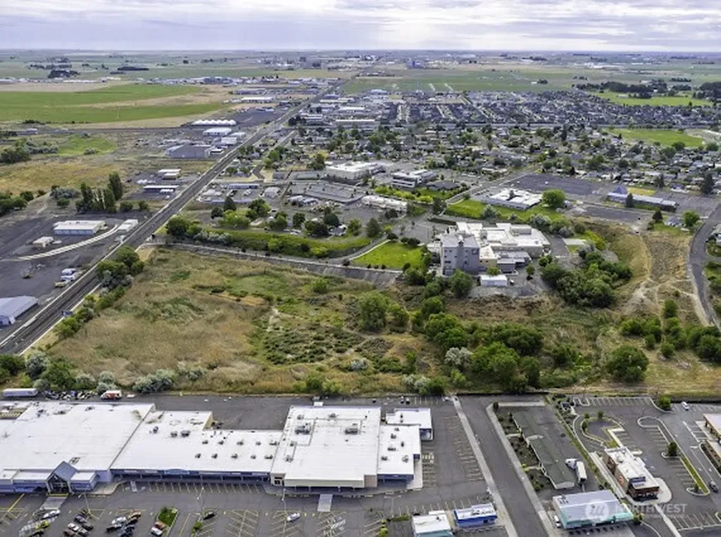 0 0 Riviera Moses Lake WA 98837