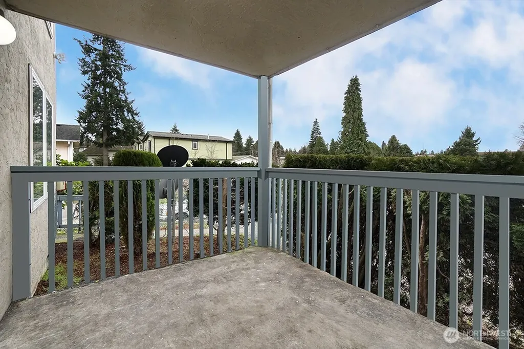 15409 9th Avenue SW Burien WA 98166