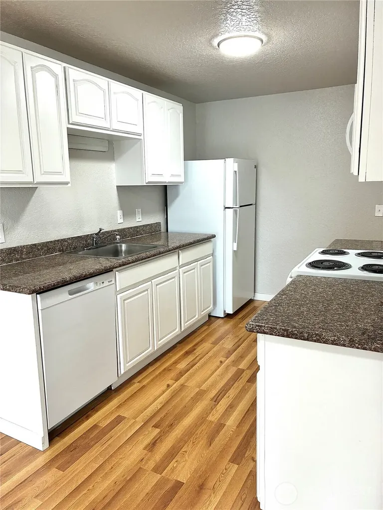 15409 9th Avenue SW Burien WA 98166