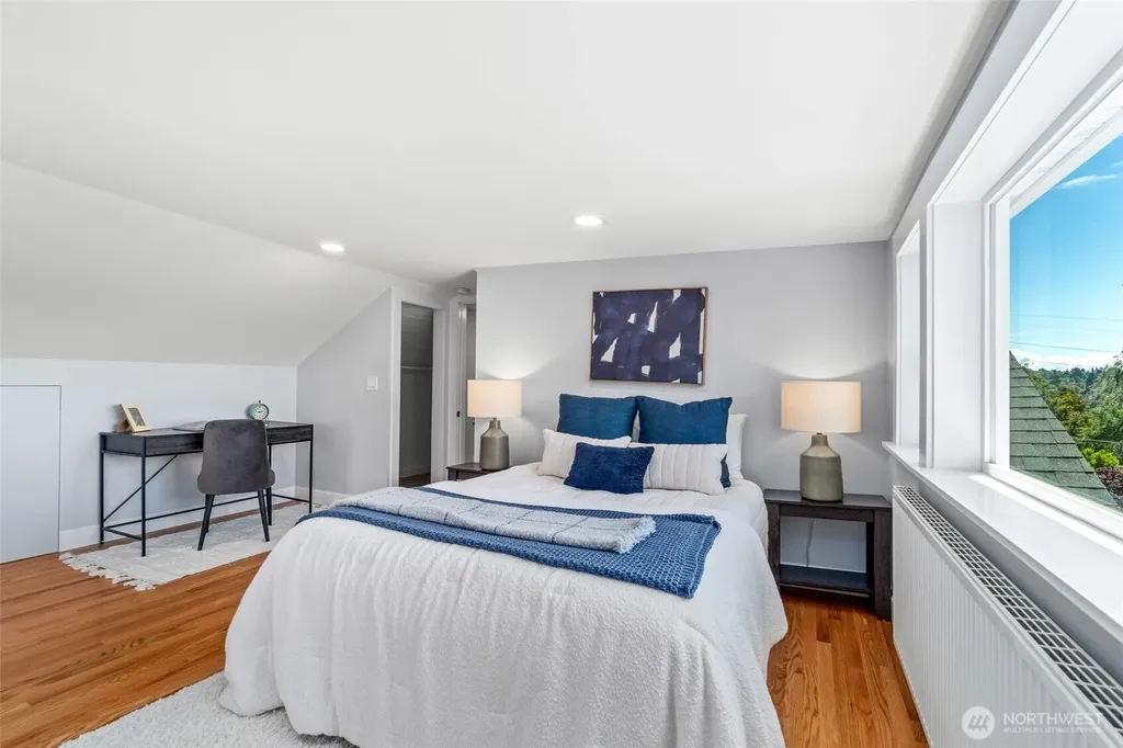 300 47th Street Seattle WA 98107