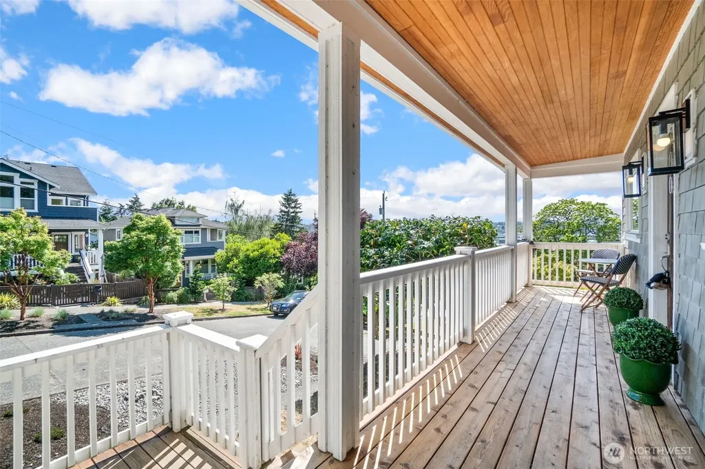 300 47th Street Seattle WA 98107