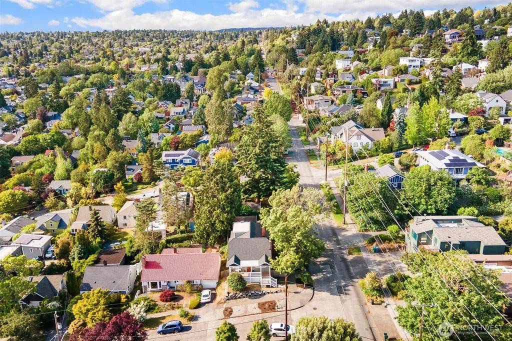 300 47th Street Seattle WA 98107