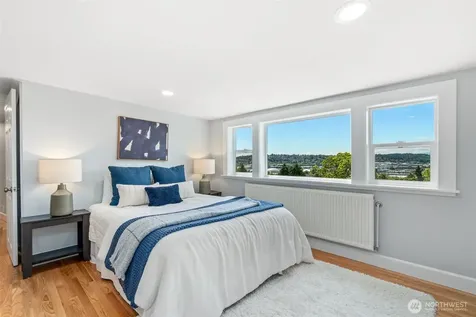 300 47th Street Seattle WA 98107