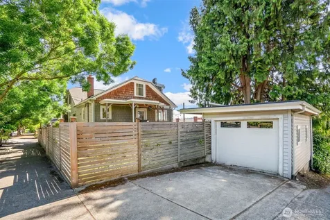 300 47th Street Seattle WA 98107
