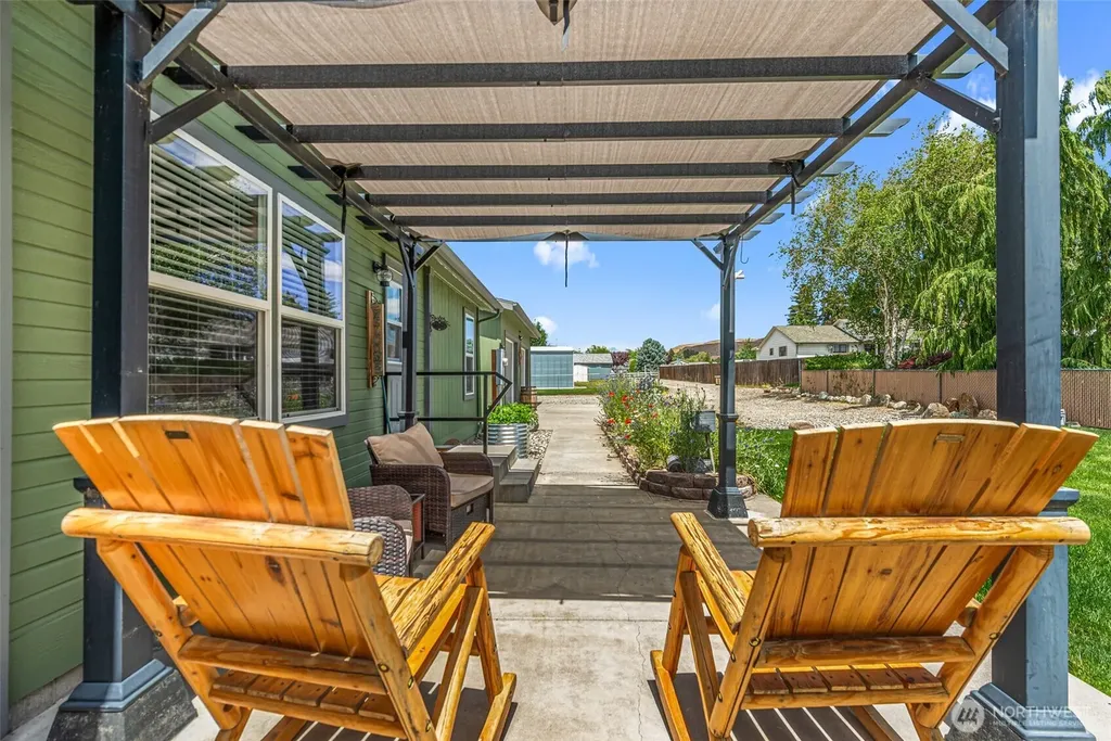 136 29th Street NW East Wenatchee WA 98802