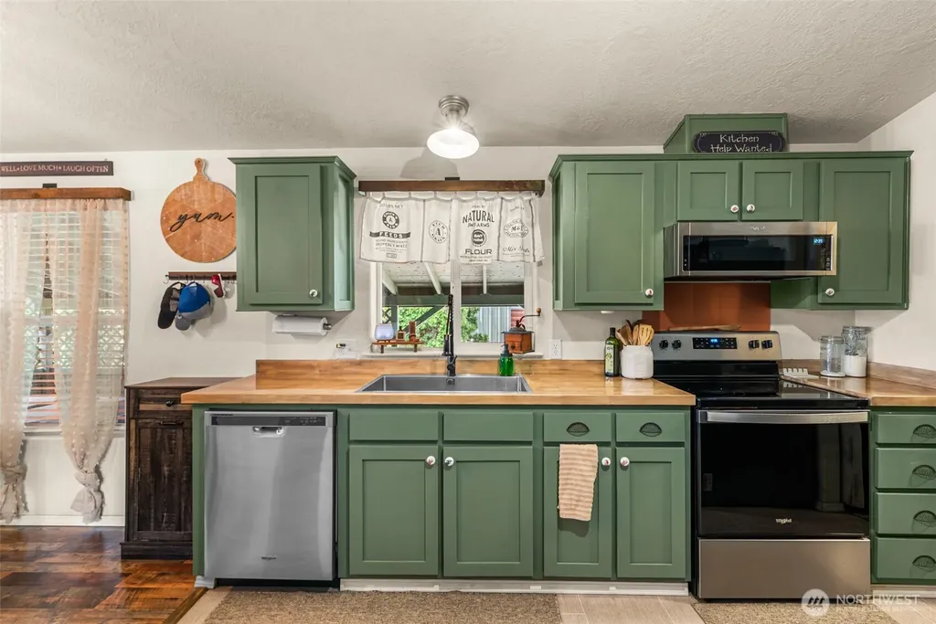 136 29th Street NW East Wenatchee WA 98802