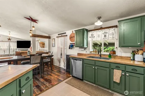 136 29th Street NW East Wenatchee WA 98802