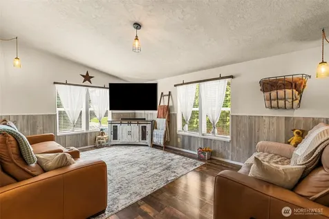 136 29th Street NW East Wenatchee WA 98802