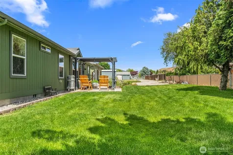 136 29th Street NW East Wenatchee WA 98802