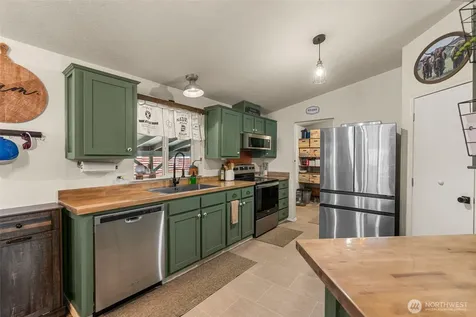 136 29th Street NW East Wenatchee WA 98802