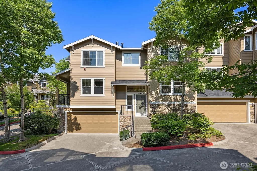 1906 Juneberry Court NE Issaquah WA 98029