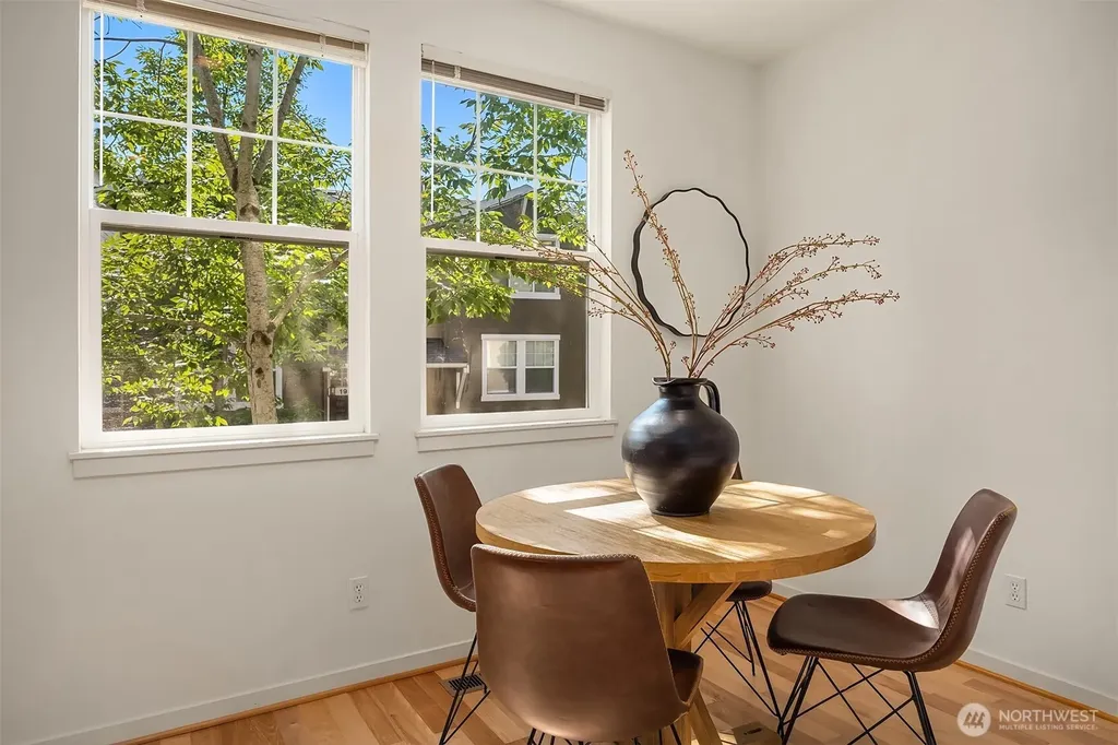 1906 Juneberry Court NE Issaquah WA 98029