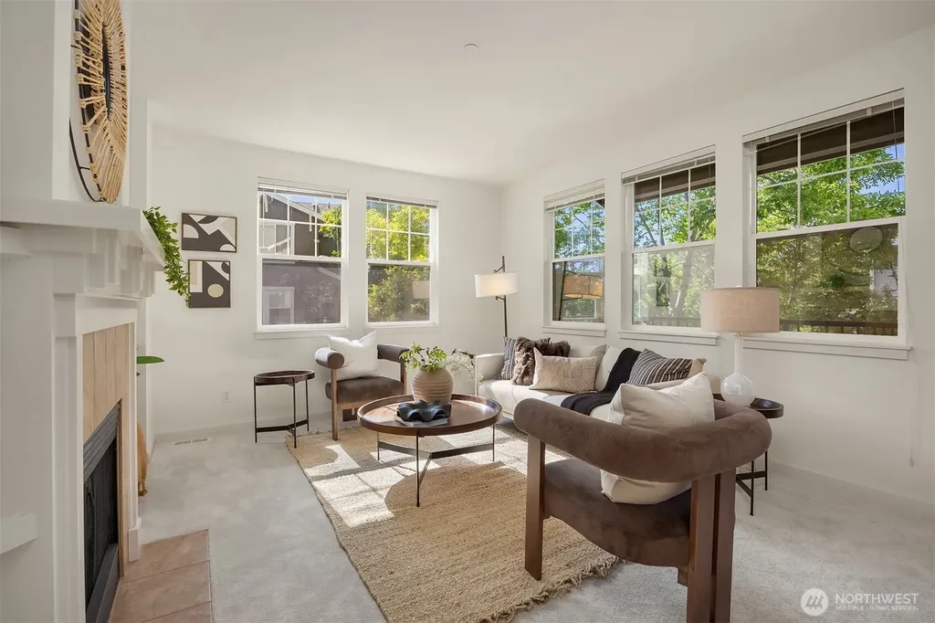 1906 Juneberry Court NE Issaquah WA 98029
