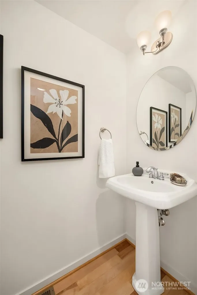 1906 Juneberry Court NE Issaquah WA 98029