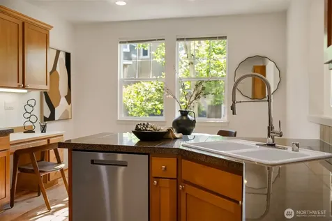 1906 Juneberry Court NE Issaquah WA 98029