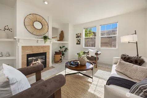 1906 Juneberry Court NE Issaquah WA 98029