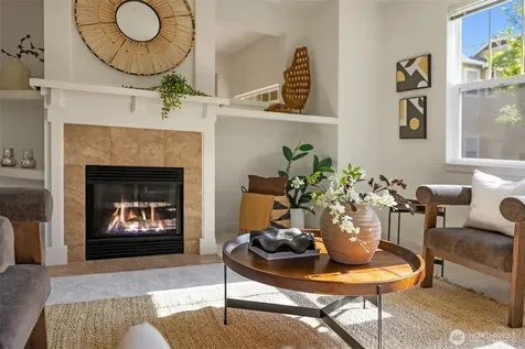 1906 Juneberry Court NE Issaquah WA 98029