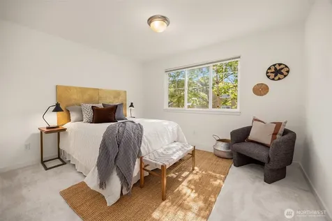 1906 Juneberry Court NE Issaquah WA 98029