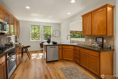1906 Juneberry Court NE Issaquah WA 98029