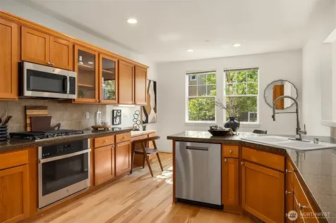 1906 Juneberry Court NE Issaquah WA 98029