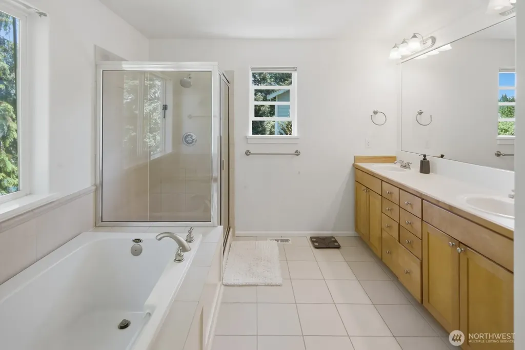 11308 SE 71st Place Newcastle WA 98056