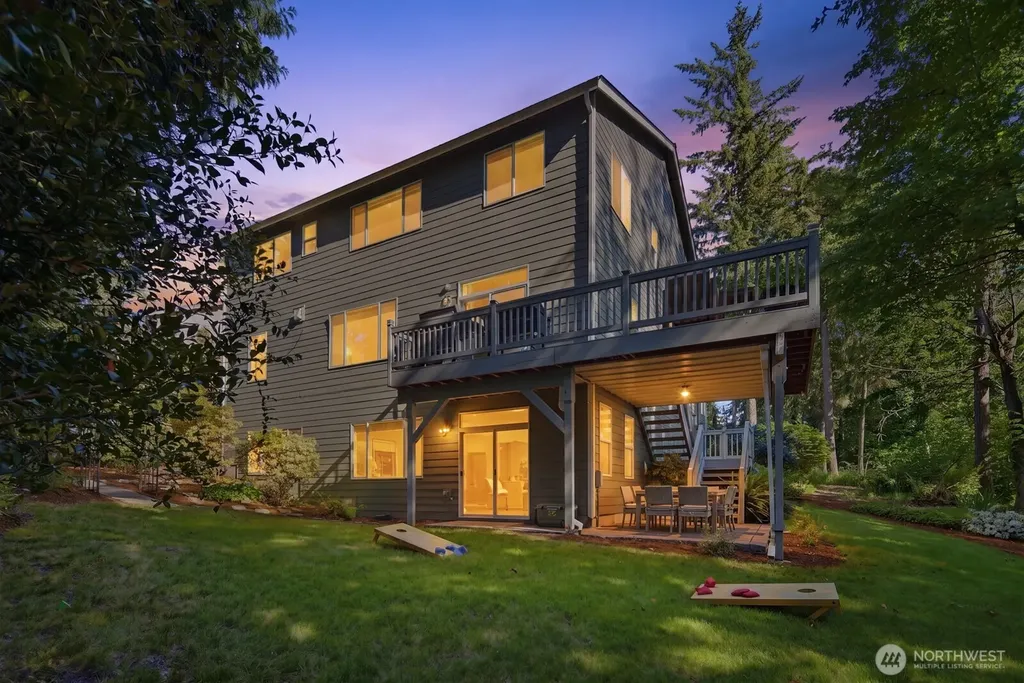 11308 SE 71st Place Newcastle WA 98056