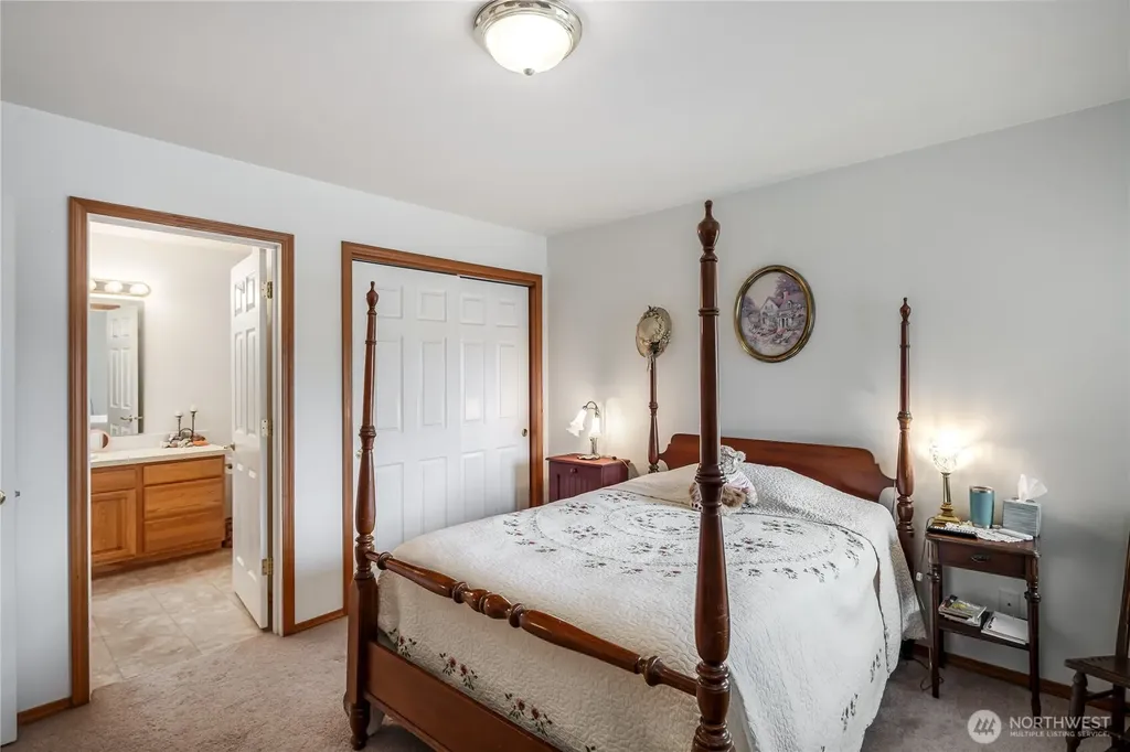 2213 James Circle Lynden WA 98264