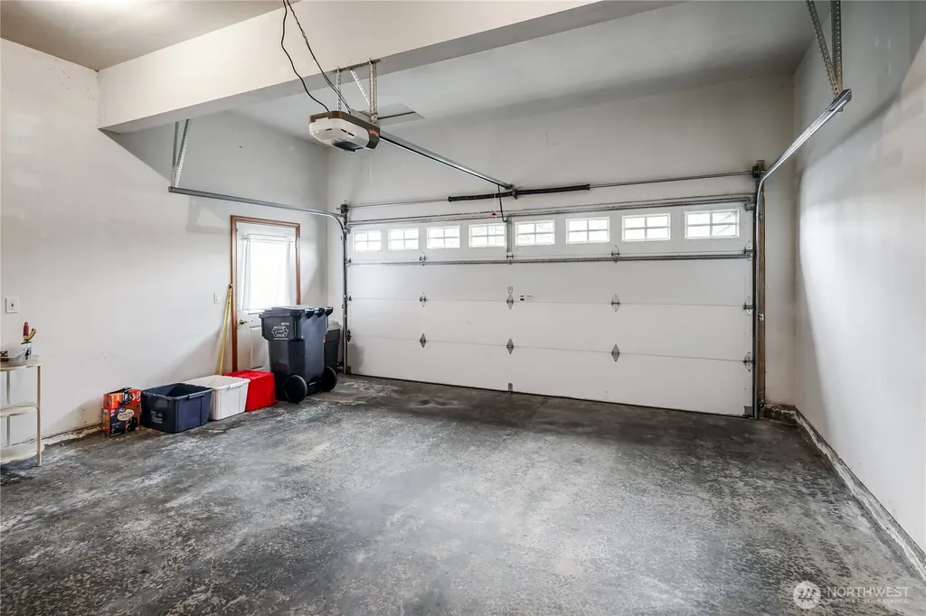 2213 James Circle Lynden WA 98264