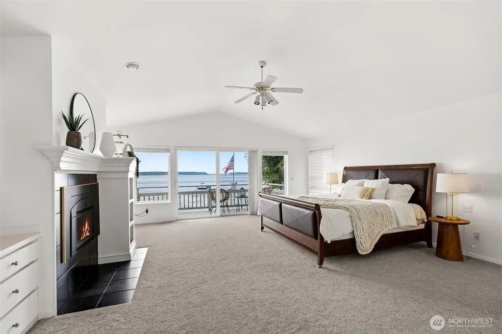 868 Juniper Pointe Lane Camano Island WA 98282